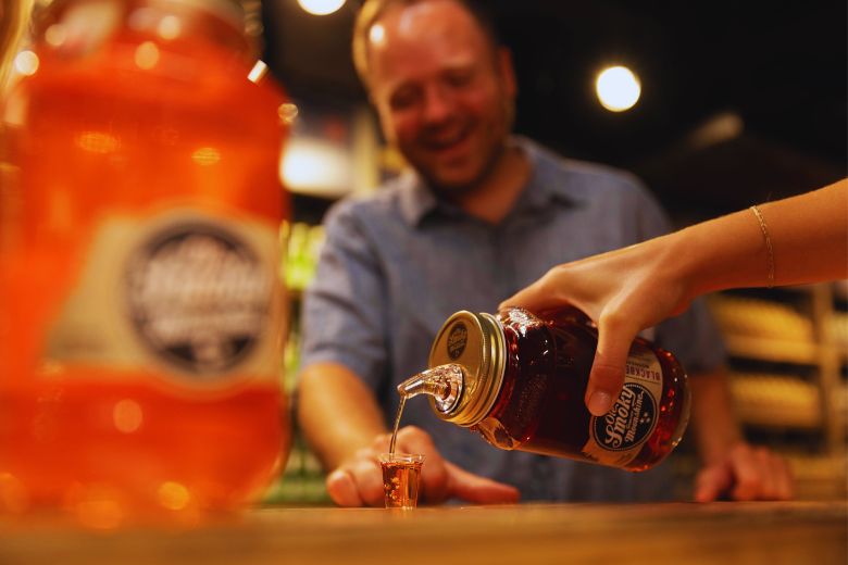 Top 3 Moonshine Tasting Tours in Gatlinburg